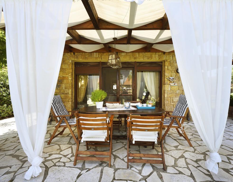 Beautiful Sani Villa 외부 사진